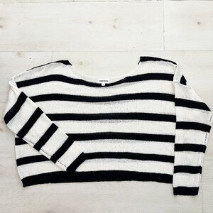 Superdown Cropped Black and White Sweater Size M